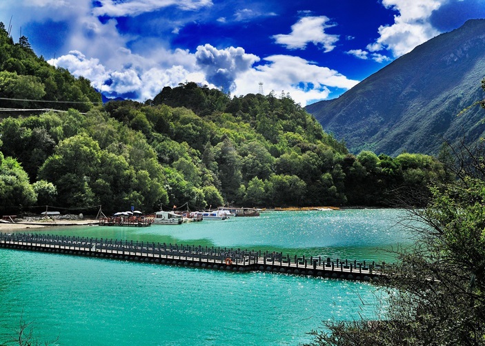 Basum-tso Lake