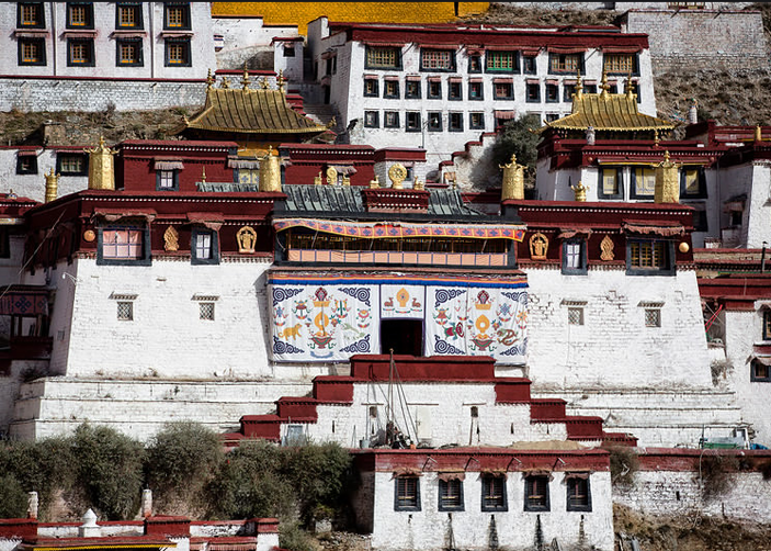 ganden-monastery-13.png
