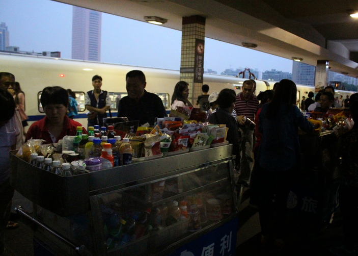 Vendor-at-Train-Station.JPG